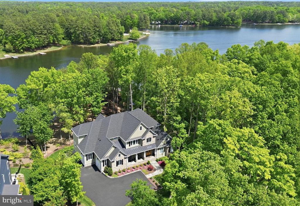 11215 PRESWICK LN, SPOTSYLVANIA, Virginia 22551, 5 Bedrooms Bedrooms, ,5 BathroomsBathrooms,Residential,11215 PRESWICK LN,VASP2041934 MLS # VASP2041934
