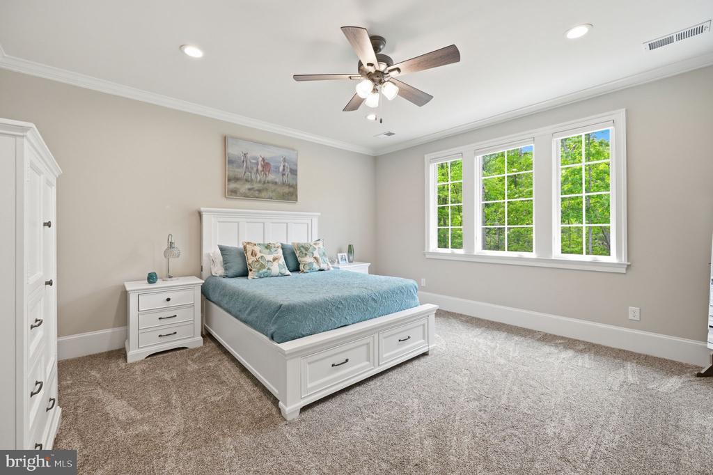 11215 PRESWICK LN, SPOTSYLVANIA, Virginia 22551, 5 Bedrooms Bedrooms, ,5 BathroomsBathrooms,Residential,11215 PRESWICK LN,VASP2041934 MLS # VASP2041934