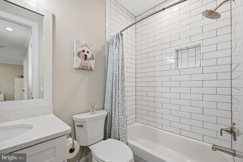 11215 PRESWICK LN, SPOTSYLVANIA, Virginia 22551, 5 Bedrooms Bedrooms, ,5 BathroomsBathrooms,Residential,11215 PRESWICK LN,VASP2041934 MLS # VASP2041934