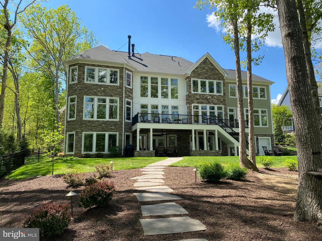 11215 PRESWICK LN, SPOTSYLVANIA, Virginia 22551, 5 Bedrooms Bedrooms, ,5 BathroomsBathrooms,Residential,11215 PRESWICK LN,VASP2041934 MLS # VASP2041934