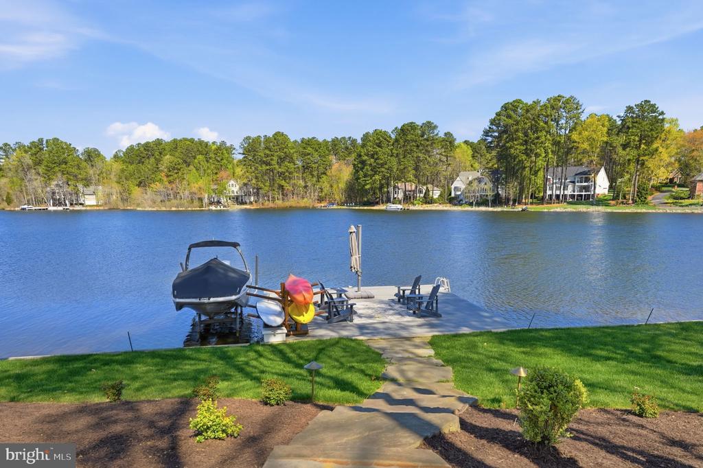 11215 PRESWICK LN, SPOTSYLVANIA, Virginia 22551, 5 Bedrooms Bedrooms, ,5 BathroomsBathrooms,Residential,11215 PRESWICK LN,VASP2041934 MLS # VASP2041934