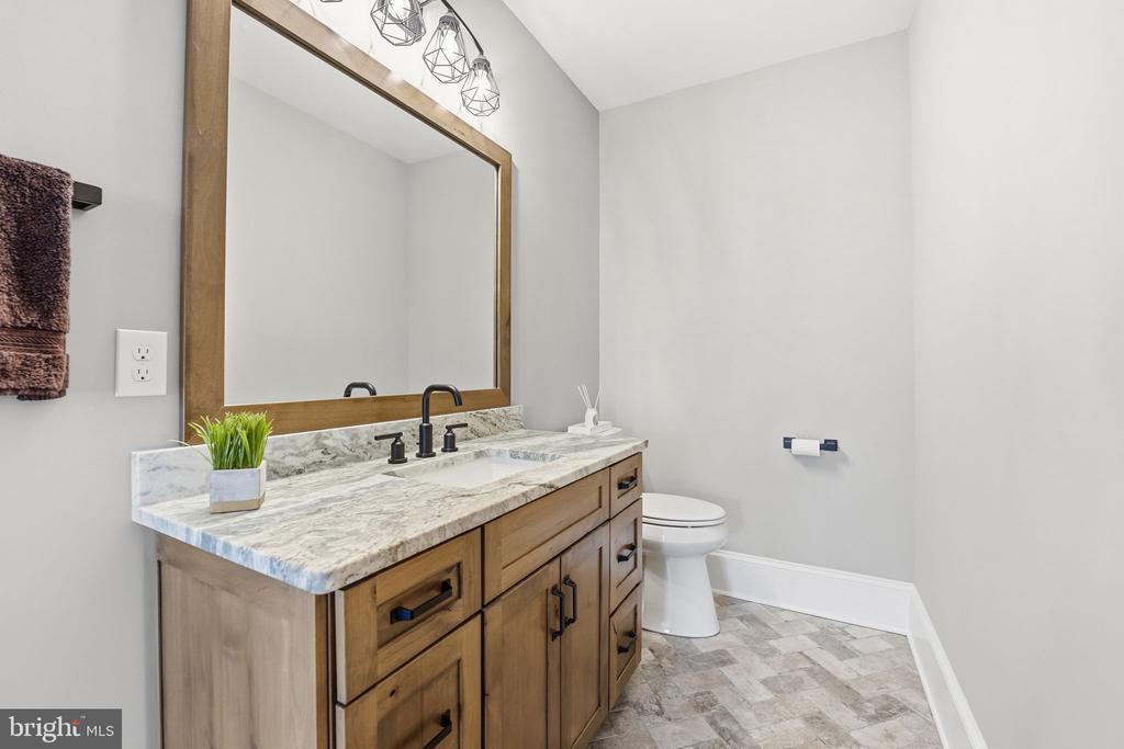 11215 PRESWICK LN, SPOTSYLVANIA, Virginia 22551, 5 Bedrooms Bedrooms, ,5 BathroomsBathrooms,Residential,11215 PRESWICK LN,VASP2041934 MLS # VASP2041934