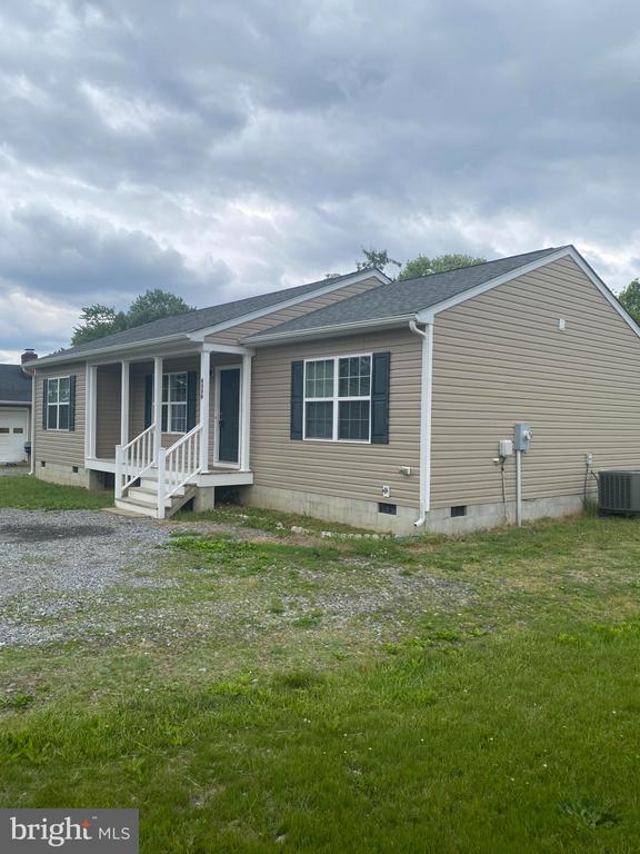 6338 OLD PLANK RD, FREDERICKSBURG, Virginia 22407, 3 Bedrooms Bedrooms, ,2 BathroomsBathrooms,Residential,6338 OLD PLANK RD,VASP2041936 MLS # VASP2041936