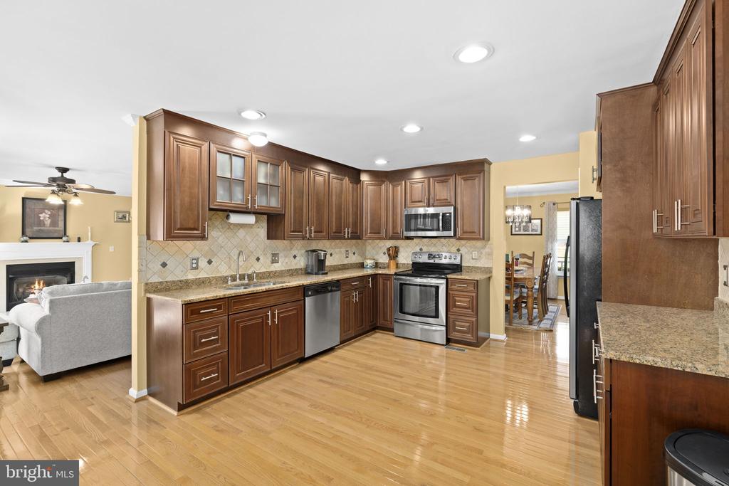 9318 ROBERT E LEE DR, SPOTSYLVANIA, Virginia 22551, 4 Bedrooms Bedrooms, ,3 BathroomsBathrooms,Residential,9318 ROBERT E LEE DR,VASP2041914 MLS # VASP2041914