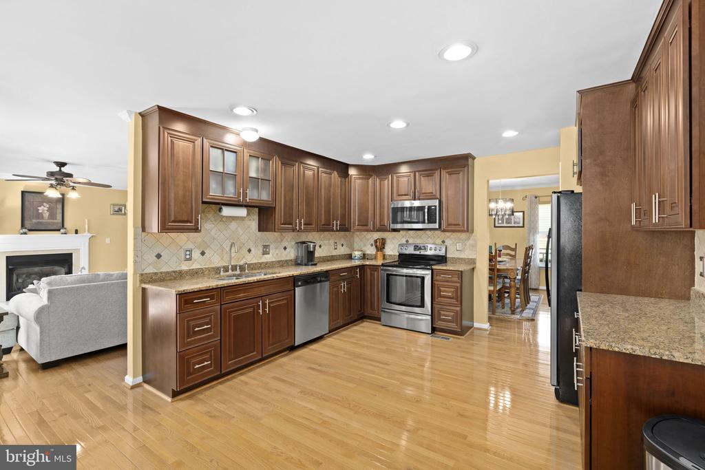 9318 ROBERT E LEE DR, SPOTSYLVANIA, Virginia 22551, 4 Bedrooms Bedrooms, ,3 BathroomsBathrooms,Residential,9318 ROBERT E LEE DR,VASP2041914 MLS # VASP2041914