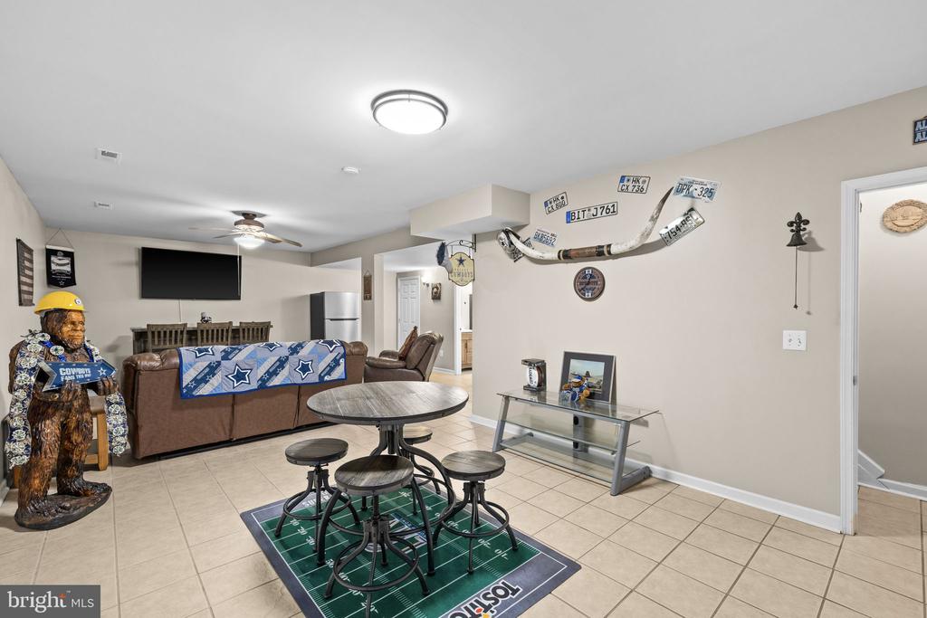 9318 ROBERT E LEE DR, SPOTSYLVANIA, Virginia 22551, 4 Bedrooms Bedrooms, ,3 BathroomsBathrooms,Residential,9318 ROBERT E LEE DR,VASP2041914 MLS # VASP2041914