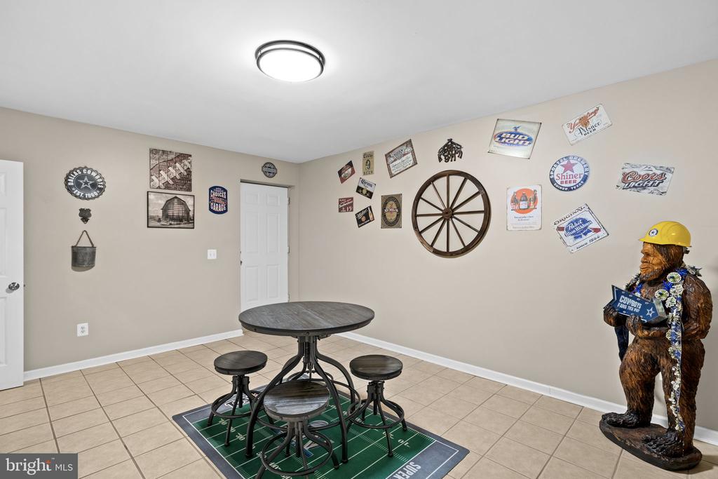 9318 ROBERT E LEE DR, SPOTSYLVANIA, Virginia 22551, 4 Bedrooms Bedrooms, ,3 BathroomsBathrooms,Residential,9318 ROBERT E LEE DR,VASP2041914 MLS # VASP2041914