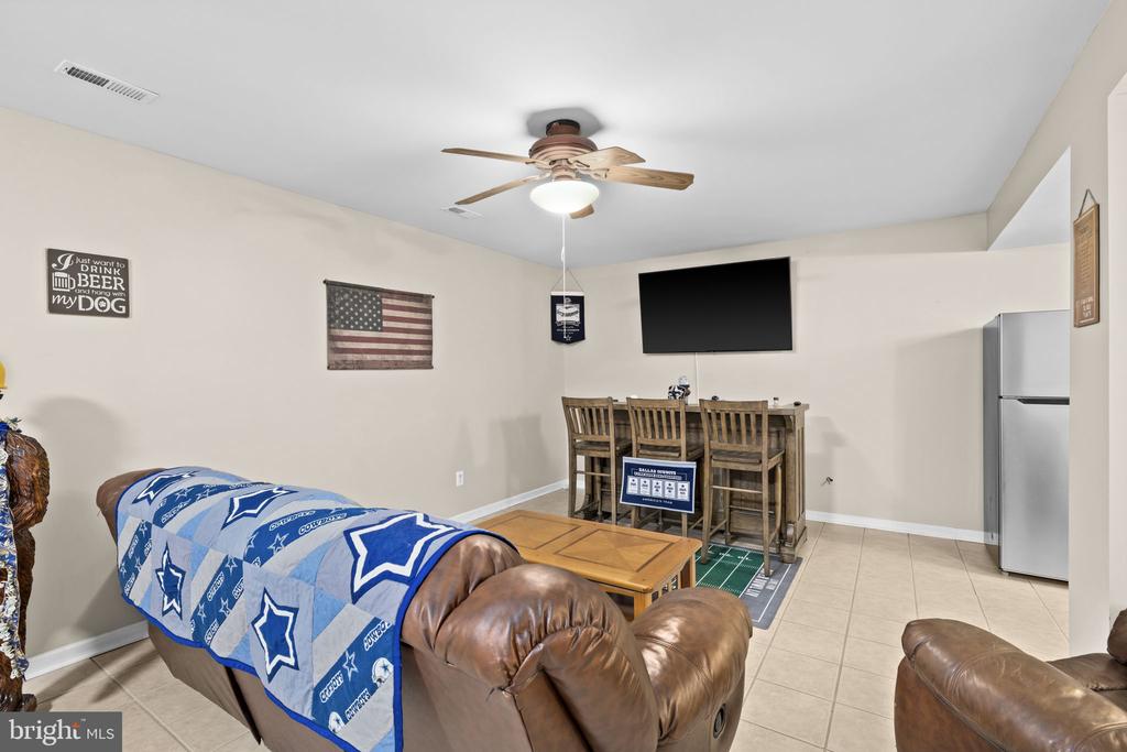 9318 ROBERT E LEE DR, SPOTSYLVANIA, Virginia 22551, 4 Bedrooms Bedrooms, ,3 BathroomsBathrooms,Residential,9318 ROBERT E LEE DR,VASP2041914 MLS # VASP2041914