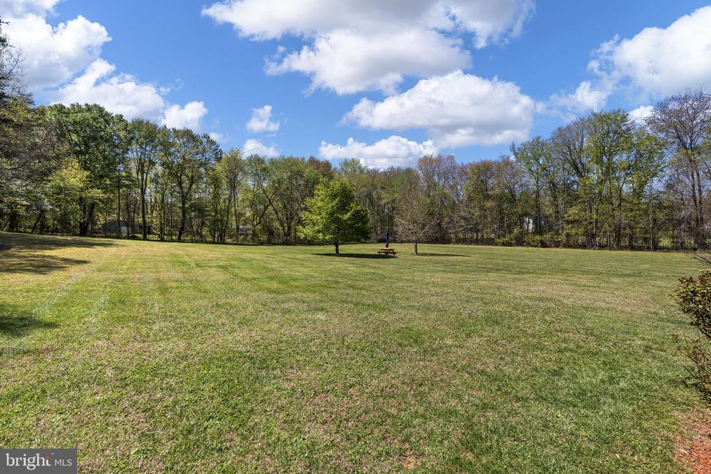 9318 ROBERT E LEE DR, SPOTSYLVANIA, Virginia 22551, 4 Bedrooms Bedrooms, ,3 BathroomsBathrooms,Residential,9318 ROBERT E LEE DR,VASP2041914 MLS # VASP2041914