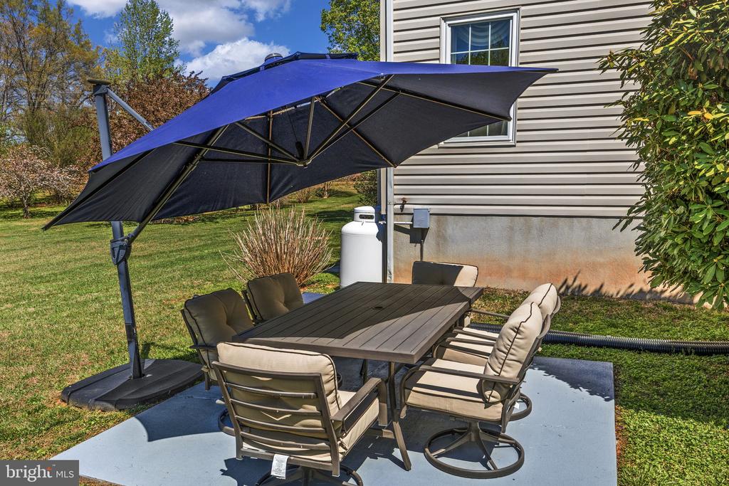 9318 ROBERT E LEE DR, SPOTSYLVANIA, Virginia 22551, 4 Bedrooms Bedrooms, ,3 BathroomsBathrooms,Residential,9318 ROBERT E LEE DR,VASP2041914 MLS # VASP2041914