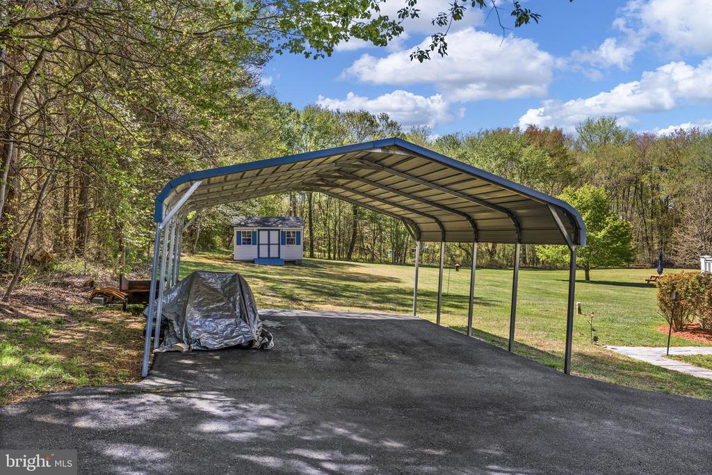 9318 ROBERT E LEE DR, SPOTSYLVANIA, Virginia 22551, 4 Bedrooms Bedrooms, ,3 BathroomsBathrooms,Residential,9318 ROBERT E LEE DR,VASP2041914 MLS # VASP2041914