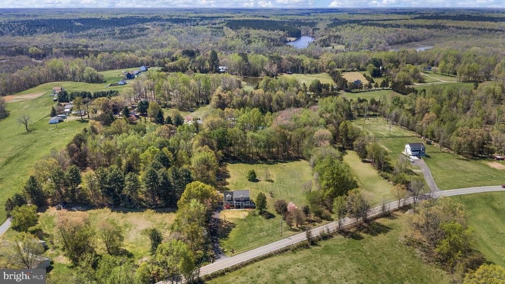 9318 ROBERT E LEE DR, SPOTSYLVANIA, Virginia 22551, 4 Bedrooms Bedrooms, ,3 BathroomsBathrooms,Residential,9318 ROBERT E LEE DR,VASP2041914 MLS # VASP2041914