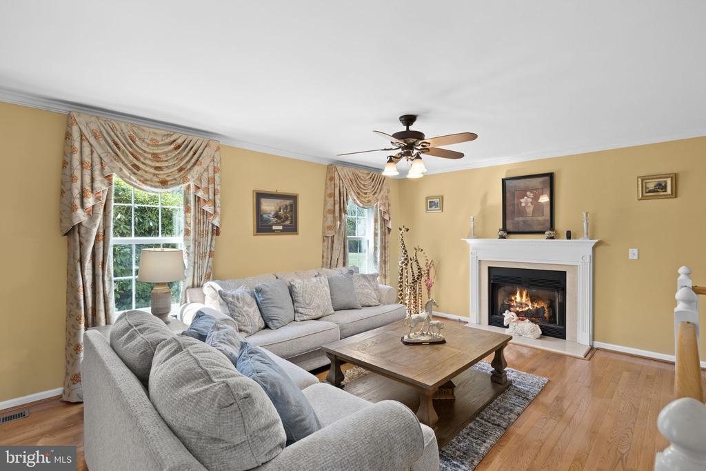 9318 ROBERT E LEE DR, SPOTSYLVANIA, Virginia 22551, 4 Bedrooms Bedrooms, ,3 BathroomsBathrooms,Residential,9318 ROBERT E LEE DR,VASP2041914 MLS # VASP2041914