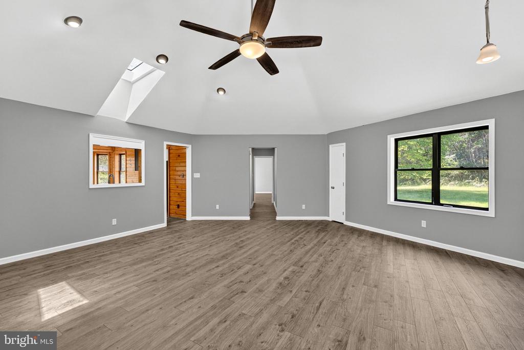 8265 OPAL RD, WARRENTON, Virginia 20186, 3 Bedrooms Bedrooms, ,2 BathroomsBathrooms,Residential,8265 OPAL RD,VAFQ2022012 MLS # VAFQ2022012