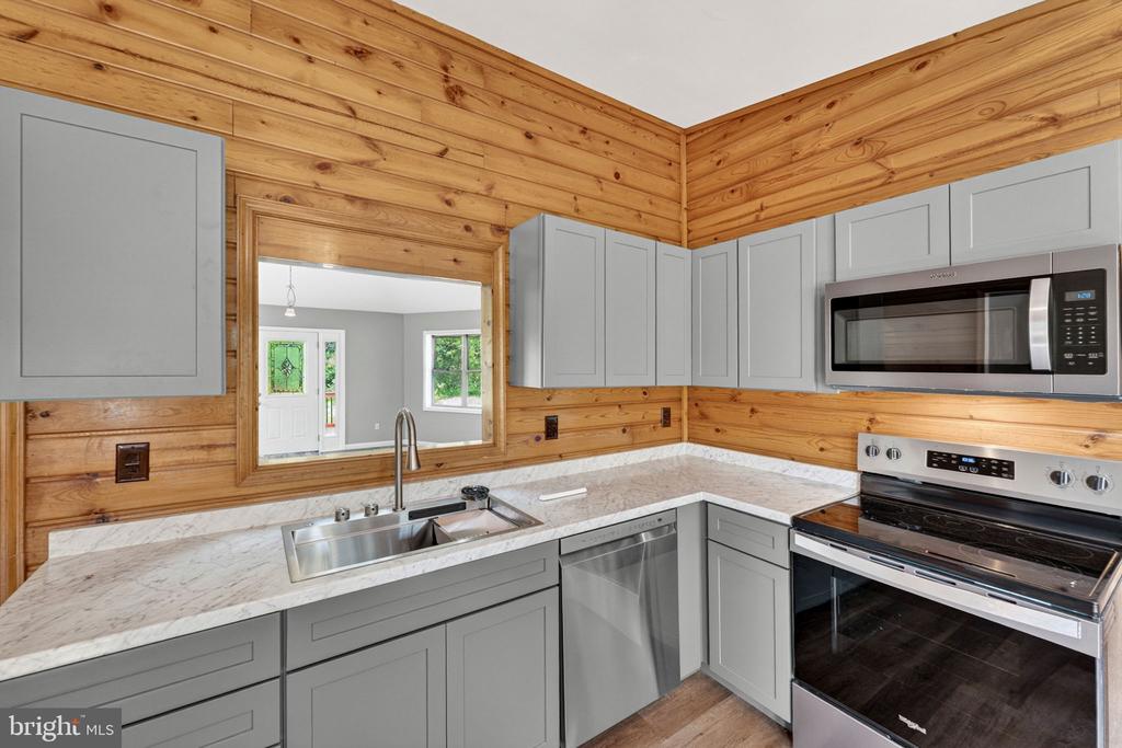 8265 OPAL RD, WARRENTON, Virginia 20186, 3 Bedrooms Bedrooms, ,2 BathroomsBathrooms,Residential,8265 OPAL RD,VAFQ2022012 MLS # VAFQ2022012