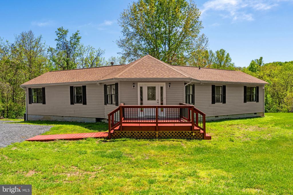 8265 OPAL RD, WARRENTON, Virginia 20186, 3 Bedrooms Bedrooms, ,2 BathroomsBathrooms,Residential,8265 OPAL RD,VAFQ2022012 MLS # VAFQ2022012
