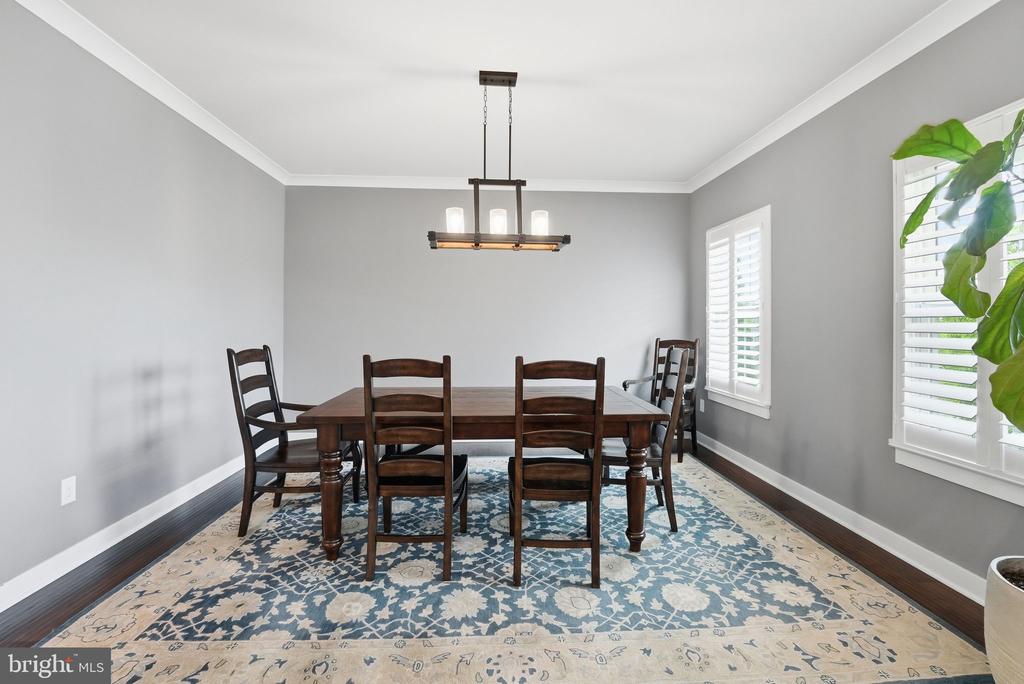 6438 BOB WHITE DR, WARRENTON, Virginia 20187, 5 Bedrooms Bedrooms, ,4 BathroomsBathrooms,Residential,6438 BOB WHITE DR,VAFQ2022060 MLS # VAFQ2022060