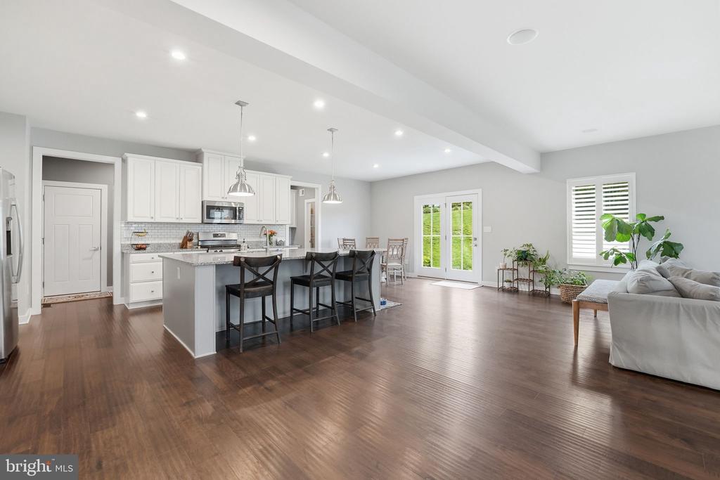 6438 BOB WHITE DR, WARRENTON, Virginia 20187, 5 Bedrooms Bedrooms, ,4 BathroomsBathrooms,Residential,6438 BOB WHITE DR,VAFQ2022060 MLS # VAFQ2022060