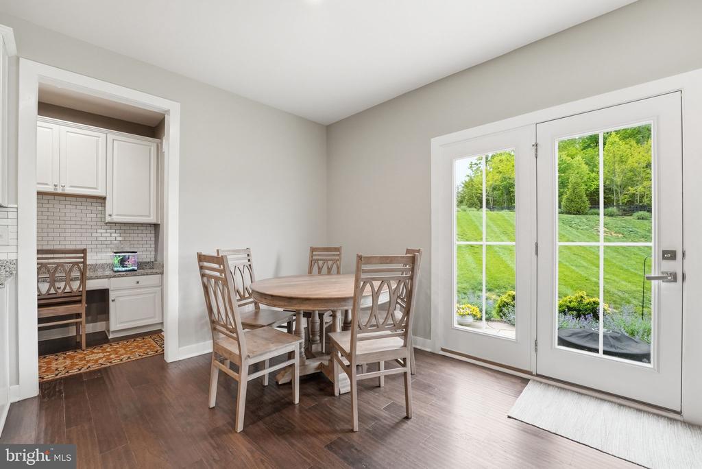 6438 BOB WHITE DR, WARRENTON, Virginia 20187, 5 Bedrooms Bedrooms, ,4 BathroomsBathrooms,Residential,6438 BOB WHITE DR,VAFQ2022060 MLS # VAFQ2022060