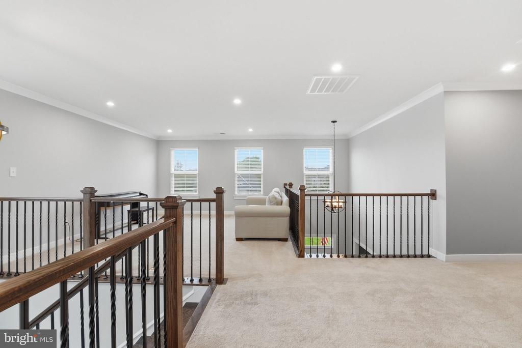 6438 BOB WHITE DR, WARRENTON, Virginia 20187, 5 Bedrooms Bedrooms, ,4 BathroomsBathrooms,Residential,6438 BOB WHITE DR,VAFQ2022060 MLS # VAFQ2022060