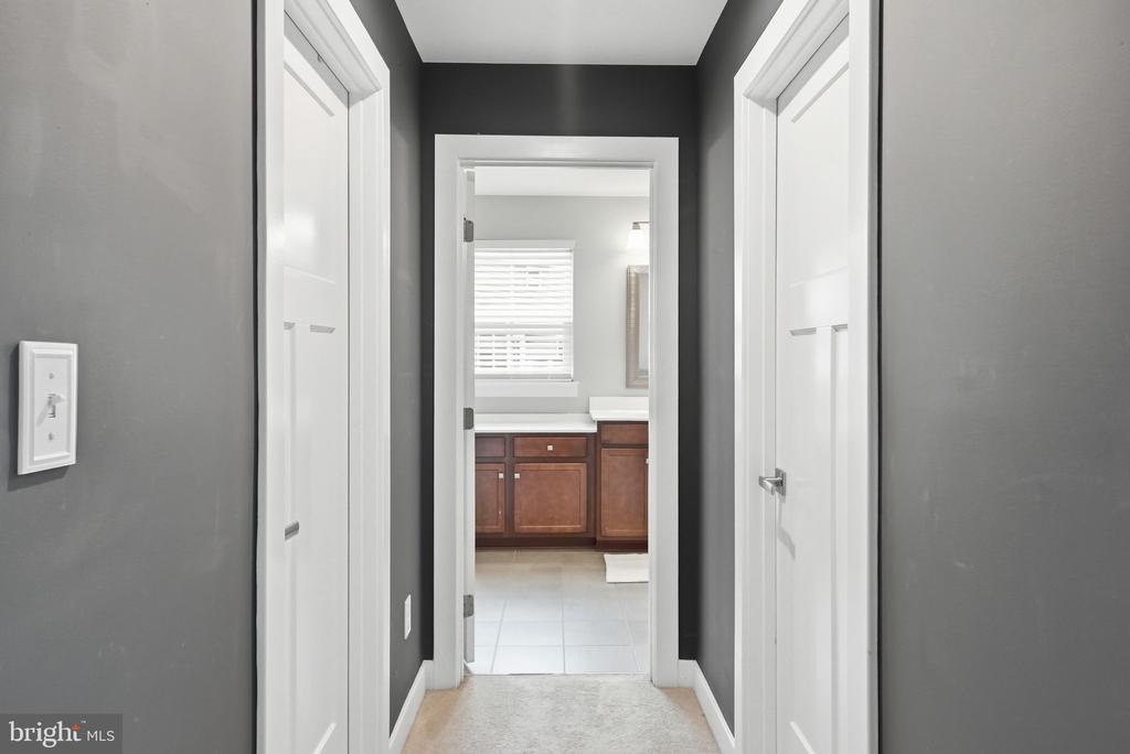 6438 BOB WHITE DR, WARRENTON, Virginia 20187, 5 Bedrooms Bedrooms, ,4 BathroomsBathrooms,Residential,6438 BOB WHITE DR,VAFQ2022060 MLS # VAFQ2022060