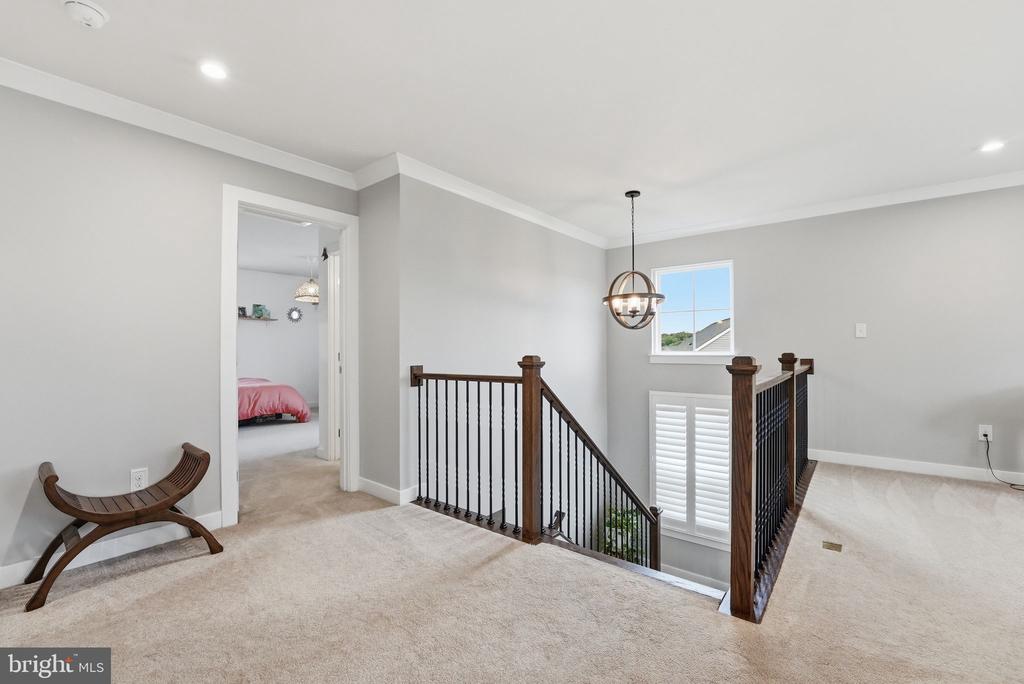 6438 BOB WHITE DR, WARRENTON, Virginia 20187, 5 Bedrooms Bedrooms, ,4 BathroomsBathrooms,Residential,6438 BOB WHITE DR,VAFQ2022060 MLS # VAFQ2022060