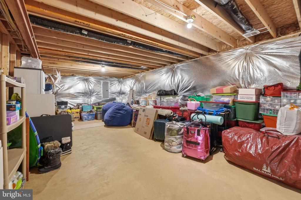 6438 BOB WHITE DR, WARRENTON, Virginia 20187, 5 Bedrooms Bedrooms, ,4 BathroomsBathrooms,Residential,6438 BOB WHITE DR,VAFQ2022060 MLS # VAFQ2022060