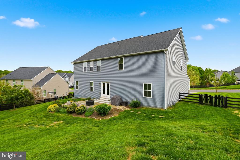 6438 BOB WHITE DR, WARRENTON, Virginia 20187, 5 Bedrooms Bedrooms, ,4 BathroomsBathrooms,Residential,6438 BOB WHITE DR,VAFQ2022060 MLS # VAFQ2022060