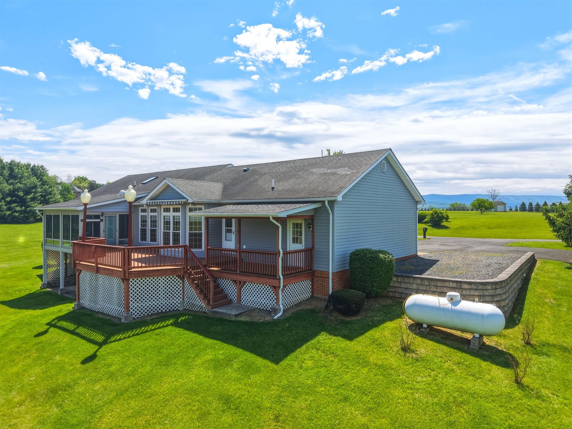 291 BEAVER LN, MOUNT JACKSON, Virginia 22842, 3 Bedrooms Bedrooms, ,Residential,291 BEAVER LN,676979 MLS # 676979