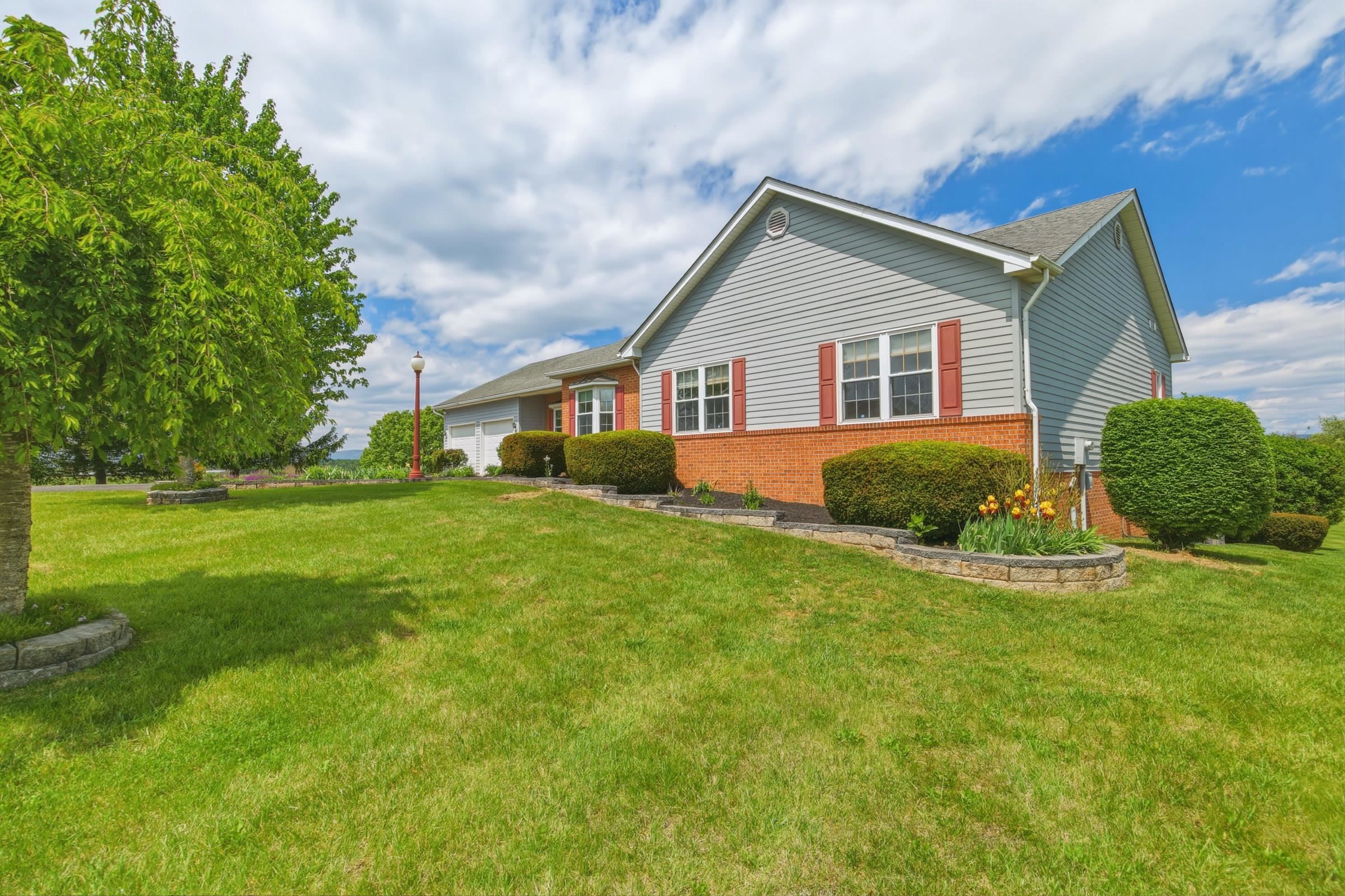 291 BEAVER LN, MOUNT JACKSON, Virginia 22842, 3 Bedrooms Bedrooms, ,Residential,291 BEAVER LN,676979 MLS # 676979