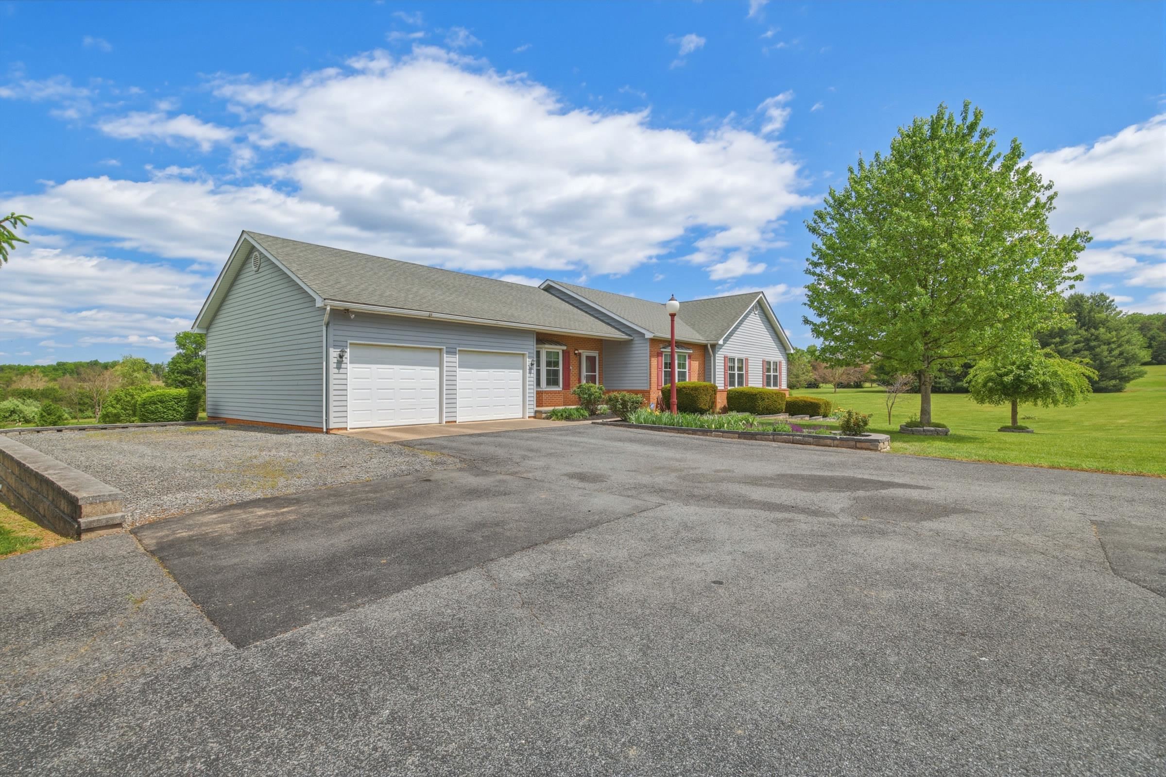 291 BEAVER LN, MOUNT JACKSON, Virginia 22842, 3 Bedrooms Bedrooms, ,Residential,291 BEAVER LN,676979 MLS # 676979