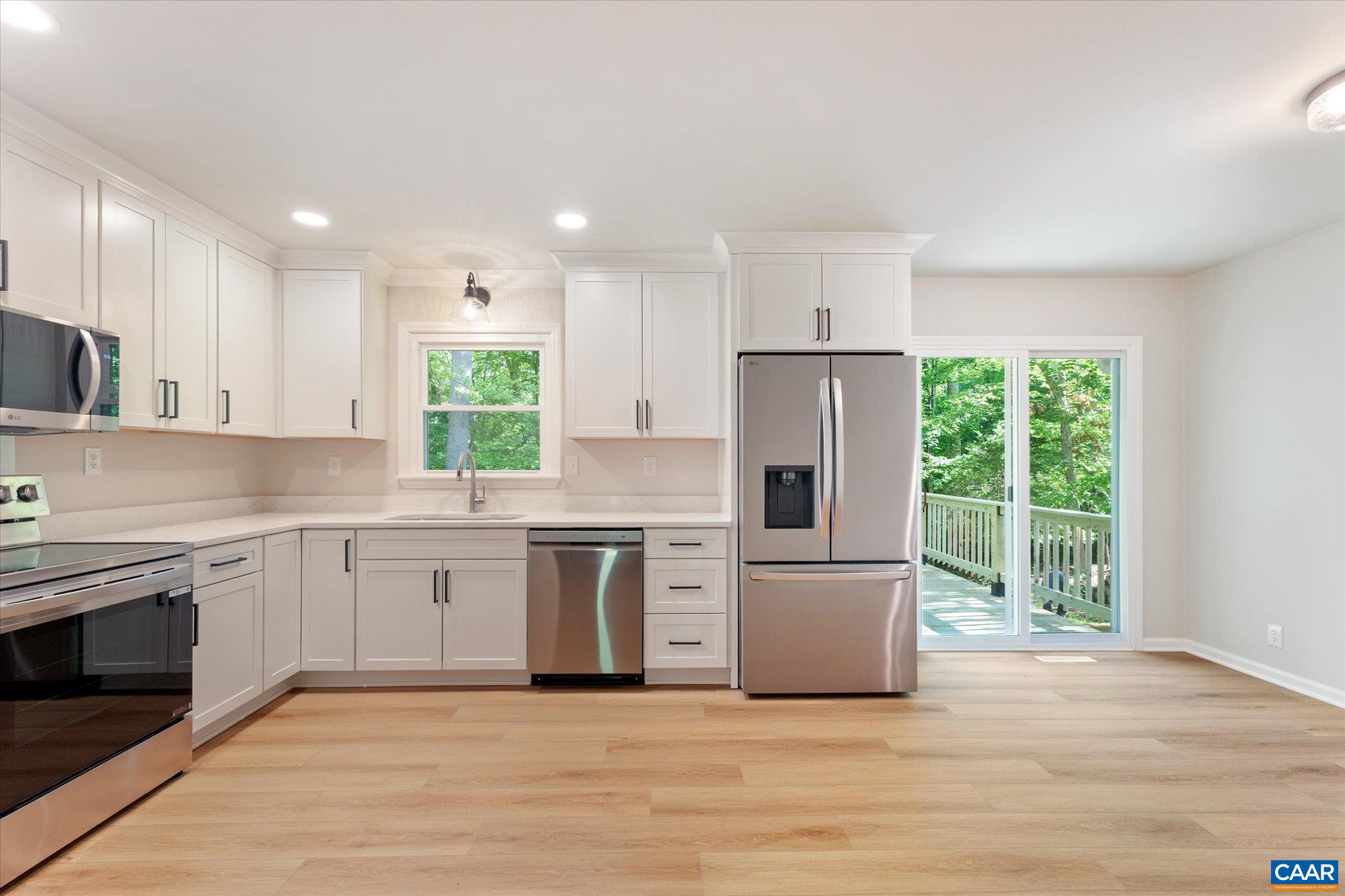 309 CRESTFIELD CT, CHARLOTTESVILLE, Virginia 22911, 3 Bedrooms Bedrooms, ,3 BathroomsBathrooms,Residential,309 CRESTFIELD CT,677147 MLS # 677147