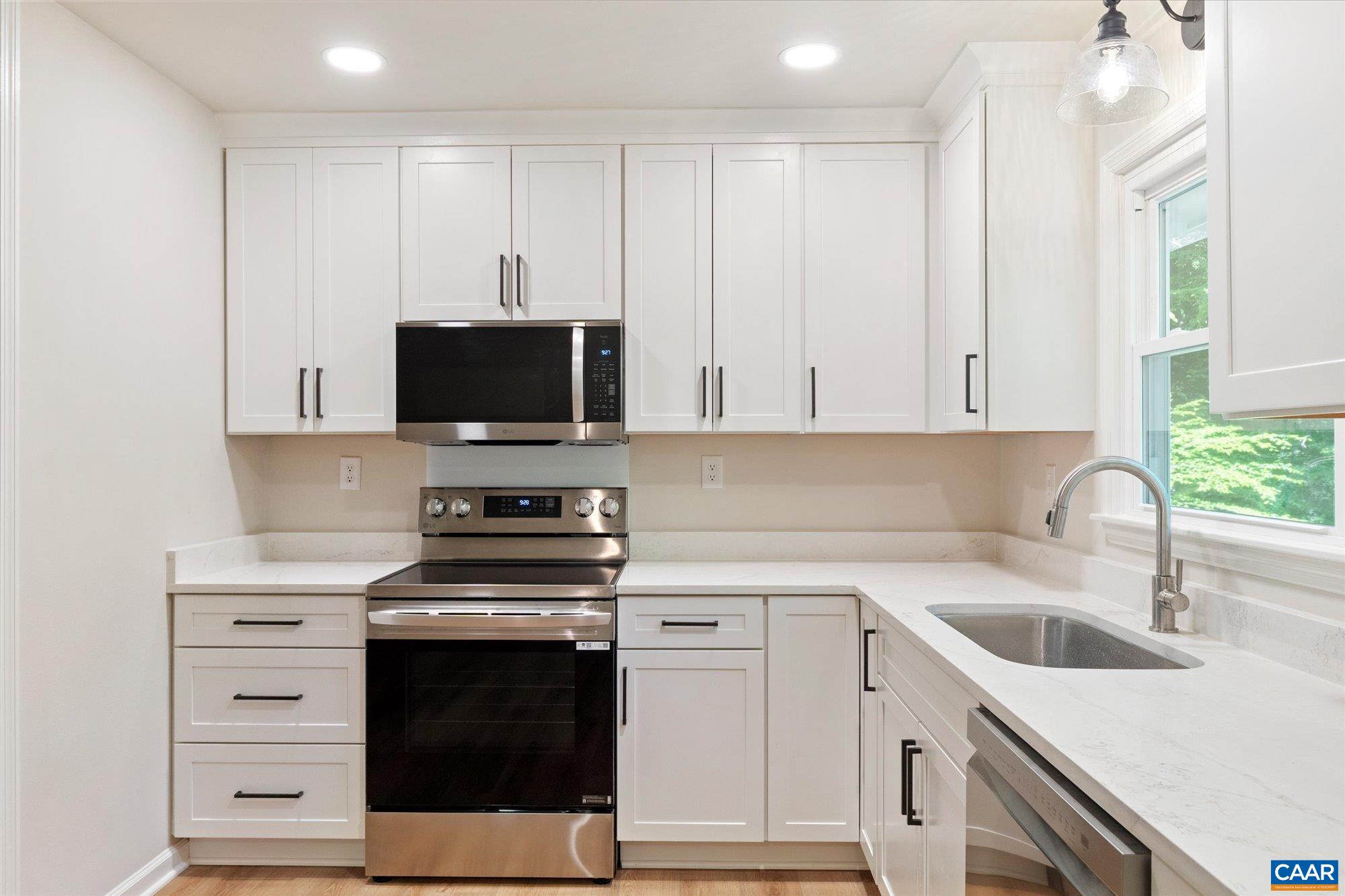 309 CRESTFIELD CT, CHARLOTTESVILLE, Virginia 22911, 3 Bedrooms Bedrooms, ,3 BathroomsBathrooms,Residential,309 CRESTFIELD CT,677147 MLS # 677147
