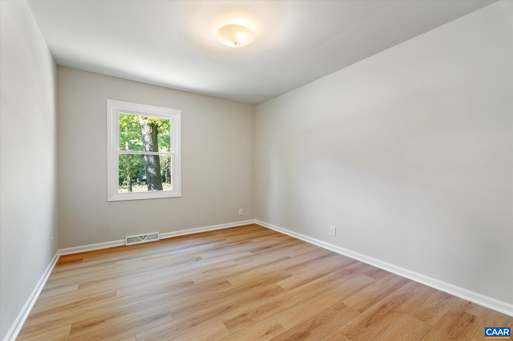 309 CRESTFIELD CT, CHARLOTTESVILLE, Virginia 22911, 3 Bedrooms Bedrooms, ,3 BathroomsBathrooms,Residential,309 CRESTFIELD CT,677147 MLS # 677147