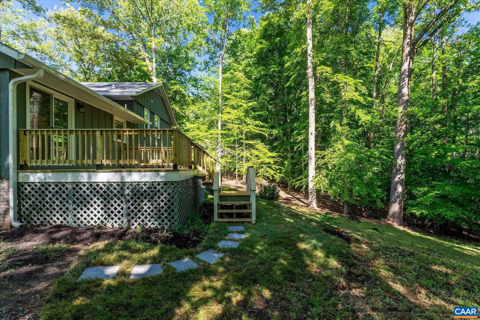 309 CRESTFIELD CT, CHARLOTTESVILLE, Virginia 22911, 3 Bedrooms Bedrooms, ,3 BathroomsBathrooms,Residential,309 CRESTFIELD CT,677147 MLS # 677147