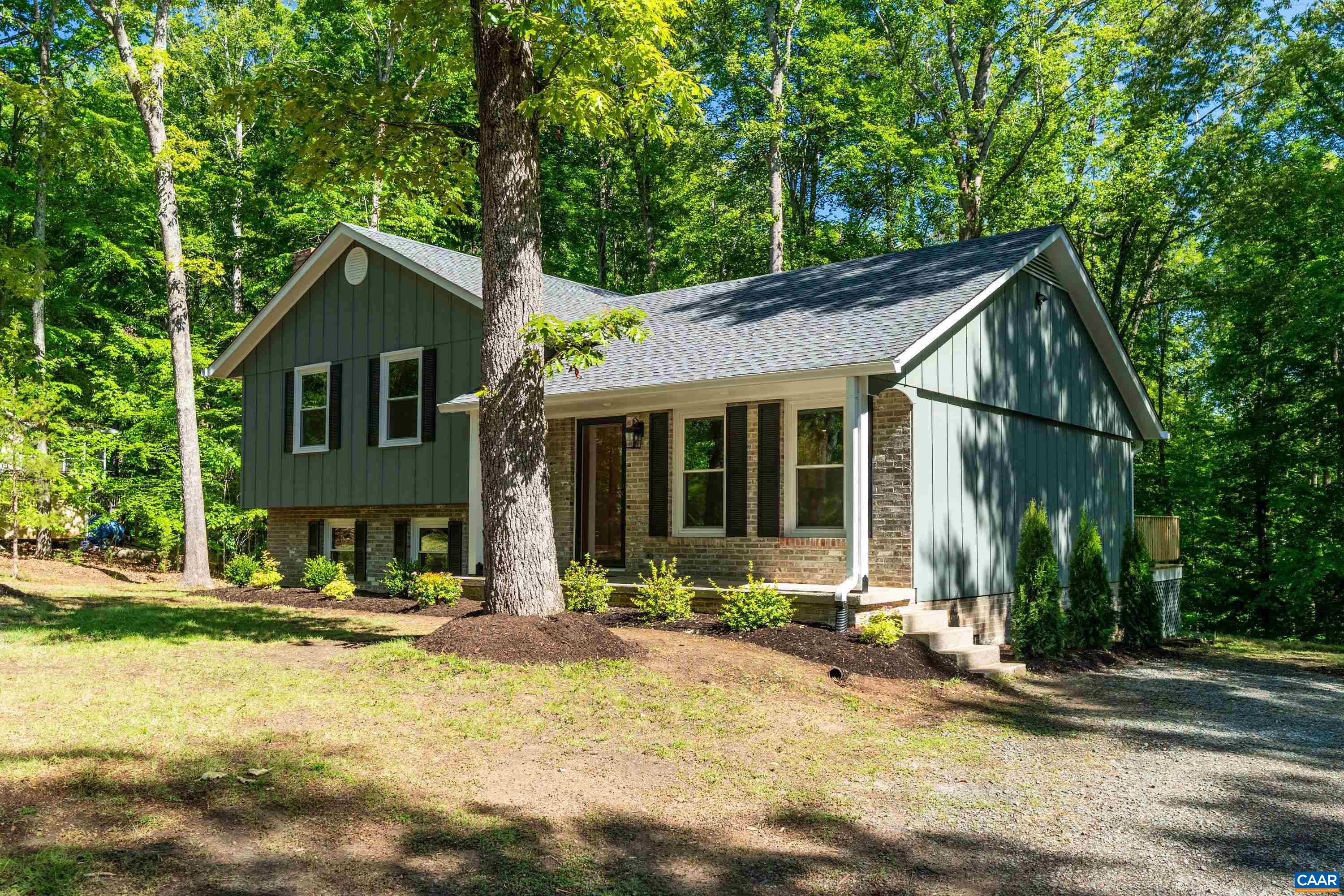 309 CRESTFIELD CT, CHARLOTTESVILLE, Virginia 22911, 3 Bedrooms Bedrooms, ,3 BathroomsBathrooms,Residential,309 CRESTFIELD CT,677147 MLS # 677147