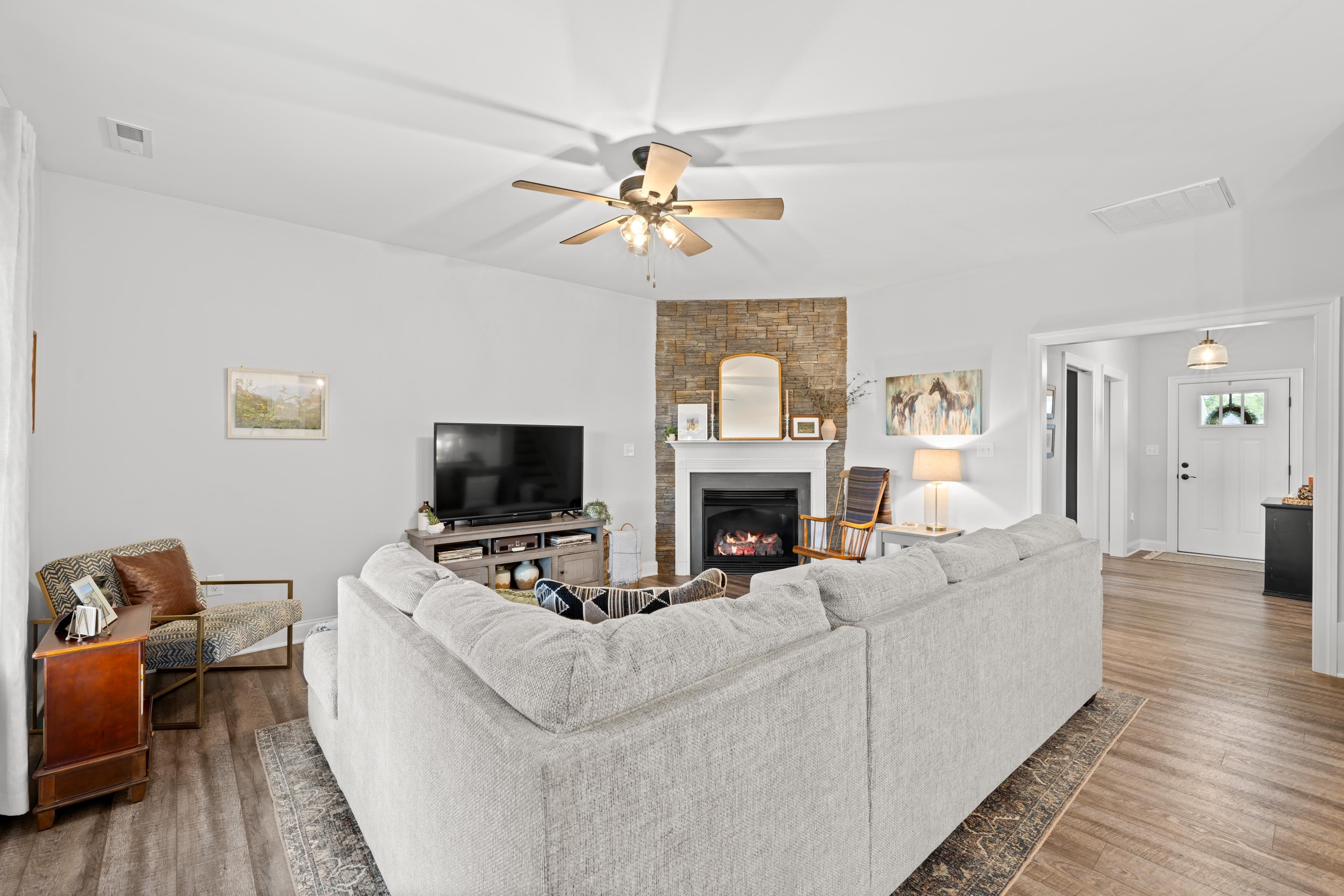 144 LANGLEY DR, WAYNESBORO, Virginia 22980, 3 Bedrooms Bedrooms, ,2 BathroomsBathrooms,Residential,144 LANGLEY DR,677157 MLS # 677157