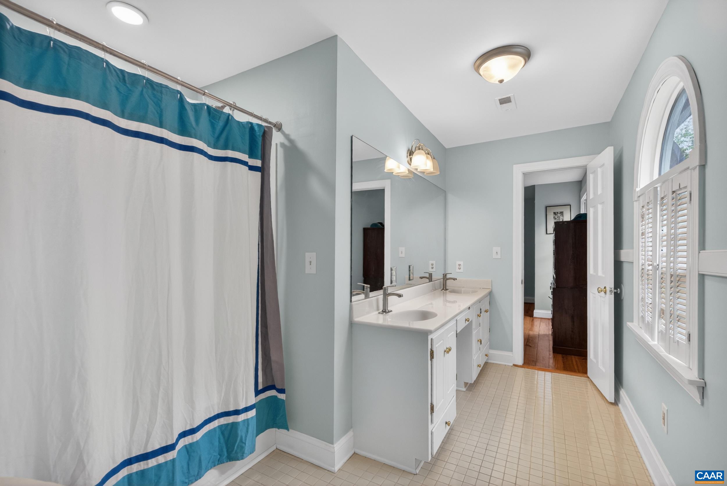 280 HIDDEN ACRES LN, AMHERST, Virginia 24521, 3 Bedrooms Bedrooms, ,3 BathroomsBathrooms,Residential,OFF RT 60 WEST OF AMHERST MOBLEY MOUNTAIN,280 HIDDEN ACRES LN,677161 MLS # 677161 280 HIDDEN ACRES LN, AMHERST, Virginia 24521, 3 Bedrooms Bedrooms, ,3 BathroomsBathrooms,Residential,OFF RT 60 WEST OF AMHERST MOBLEY MOUNTAIN,280 HIDDEN ACRES LN,677161 MLS # 677161