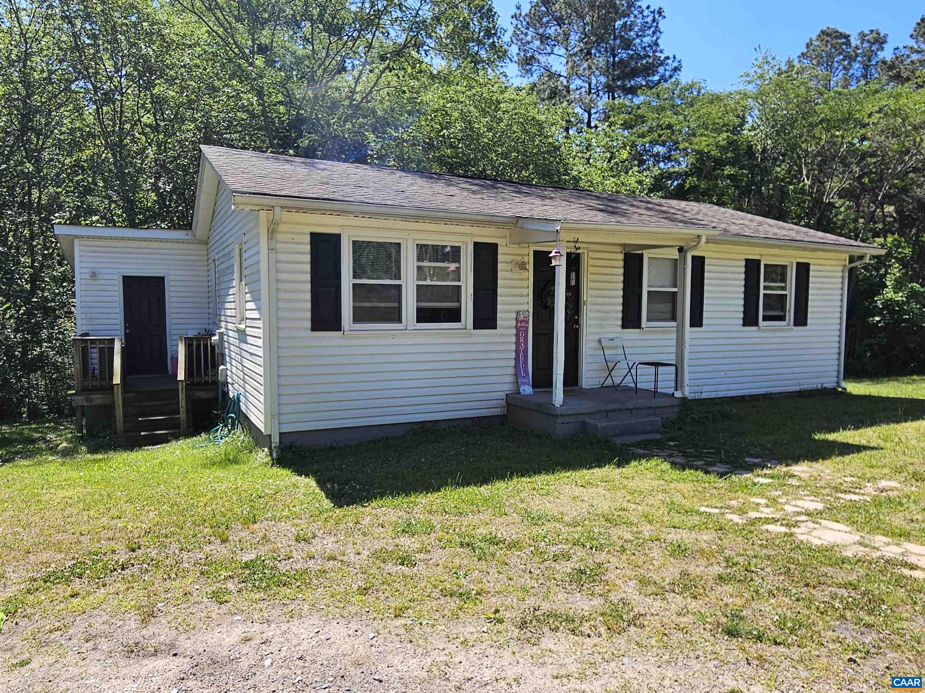 23084 N JAMES MADISON HWY, DILLWYN, Virginia 23936, 3 Bedrooms Bedrooms, ,1 BathroomBathrooms,Residential,23084 N JAMES MADISON HWY,677162 MLS # 677162