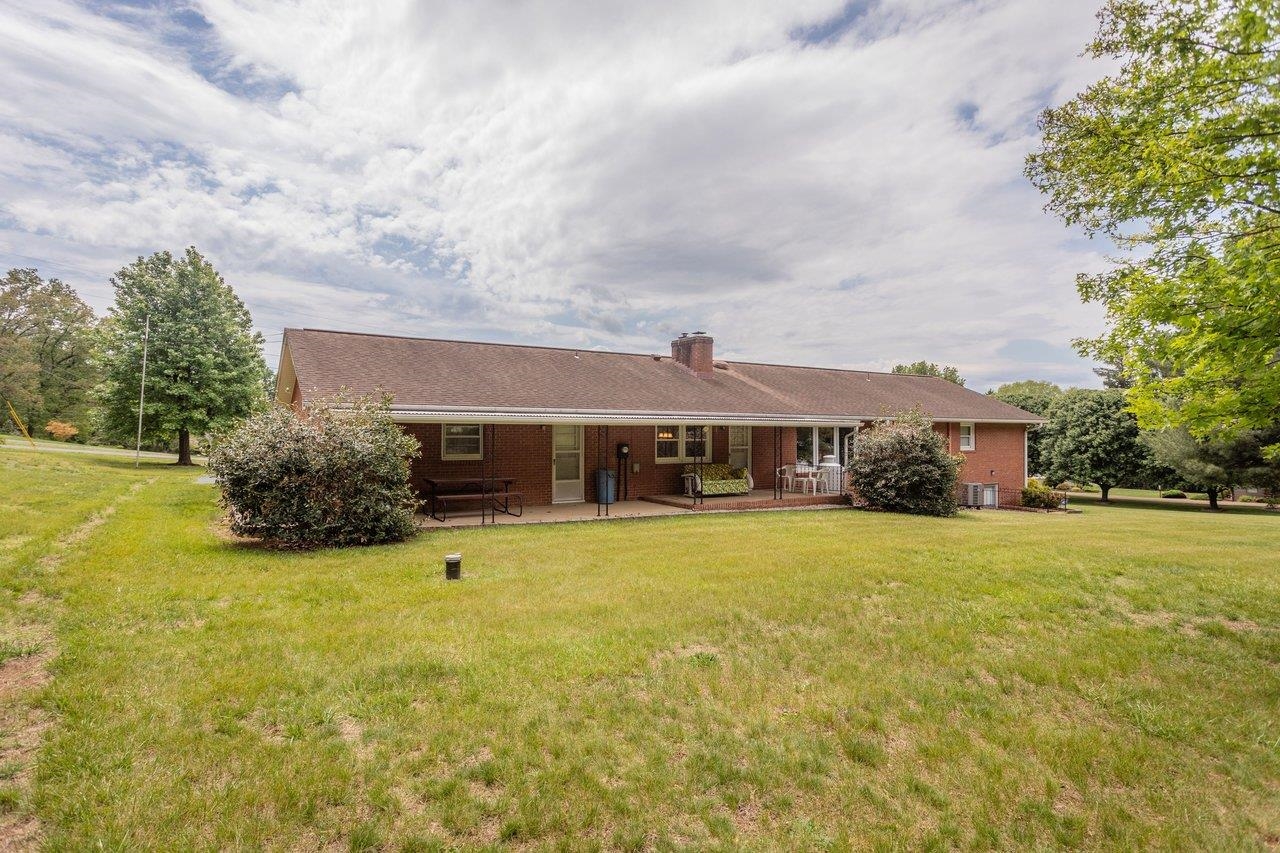 255 VERBENA RD, SHENANDOAH, Virginia 22849, 3 Bedrooms Bedrooms, ,3 BathroomsBathrooms,Residential,255 VERBENA RD,677164 MLS # 677164