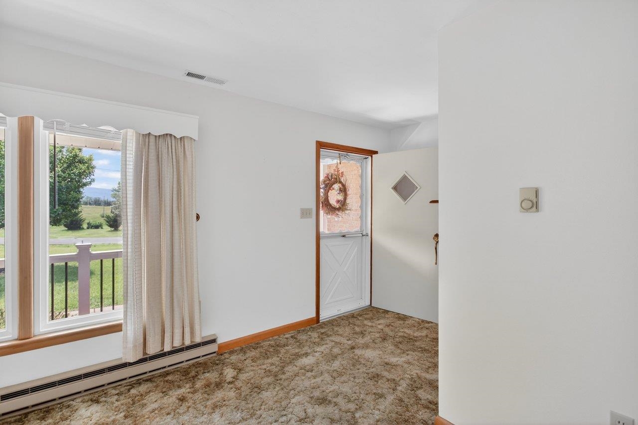 255 VERBENA RD, SHENANDOAH, Virginia 22849, 3 Bedrooms Bedrooms, ,3 BathroomsBathrooms,Residential,255 VERBENA RD,677164 MLS # 677164