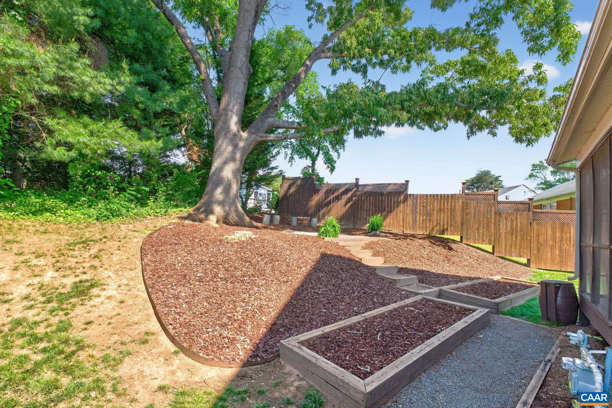 217 BROOKWOOD DR, CHARLOTTESVILLE, Virginia 22902, 4 Bedrooms Bedrooms, ,3 BathroomsBathrooms,Residential,217 BROOKWOOD DR,677165 MLS # 677165