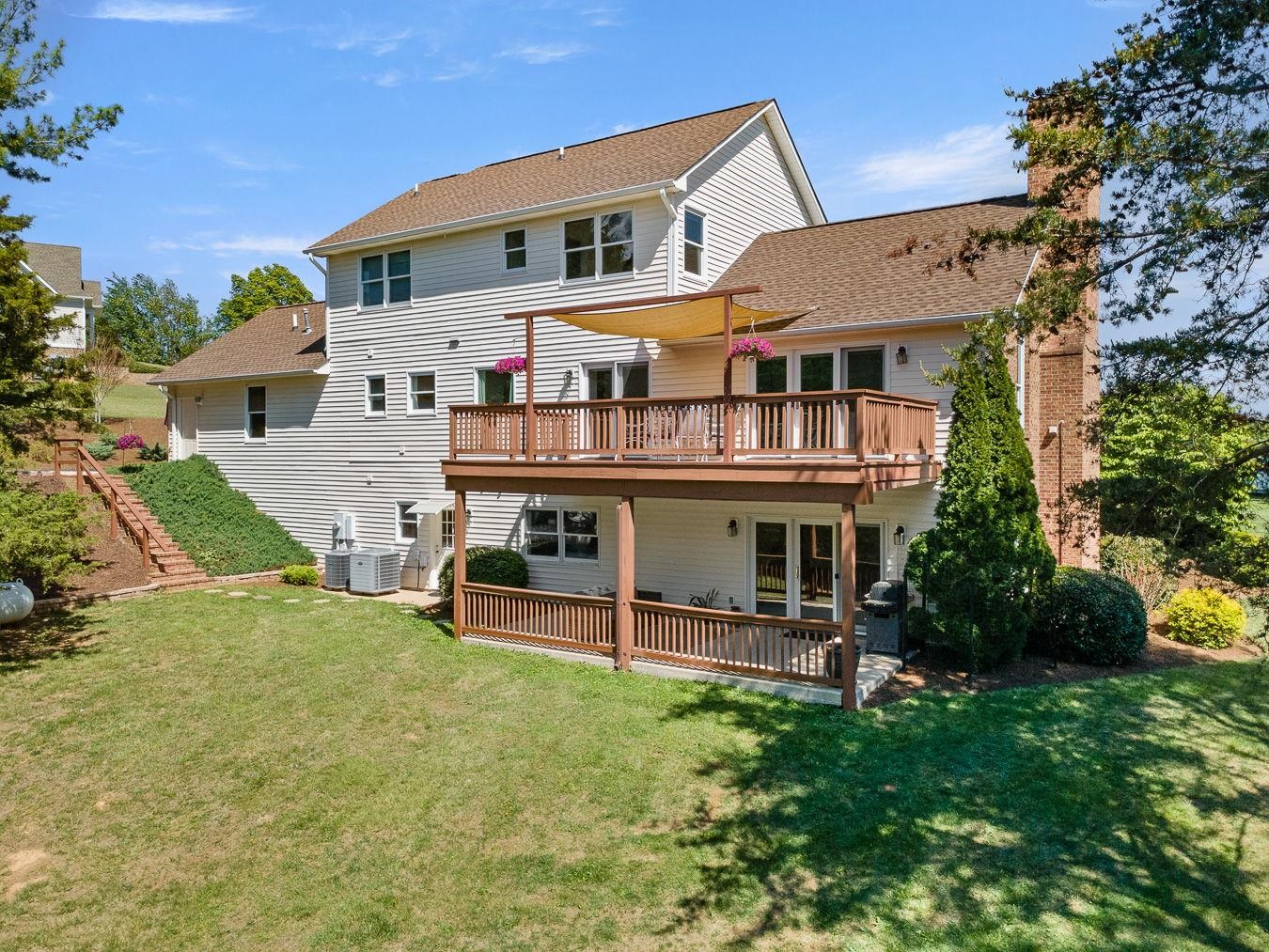 269 BALDWIN LN, STAUNTON, Virginia 24401, 4 Bedrooms Bedrooms, ,4 BathroomsBathrooms,Residential,269 BALDWIN LN,677167 MLS # 677167