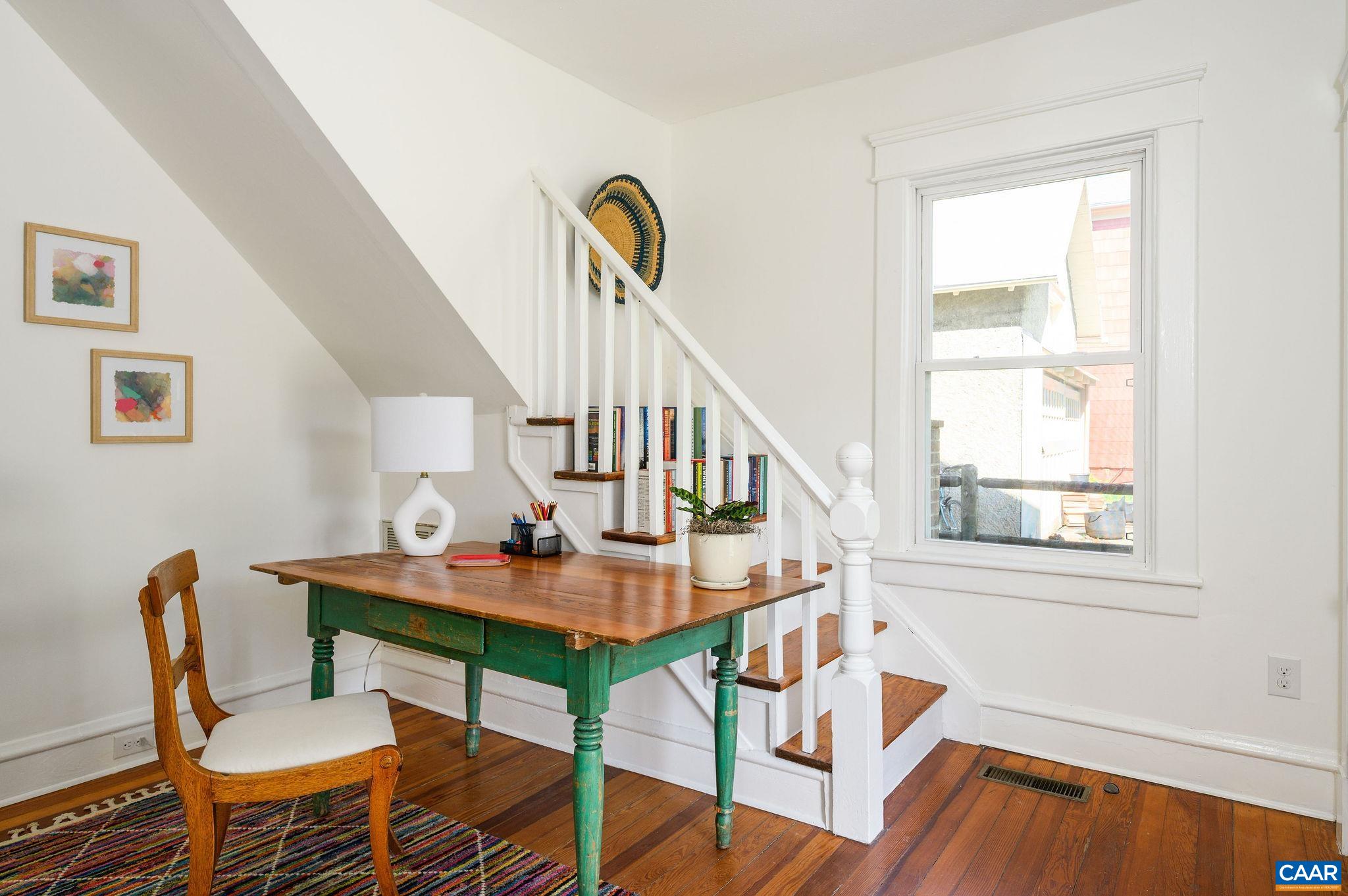 704 BLENHEIM AVE, CHARLOTTESVILLE, Virginia 22902, 3 Bedrooms Bedrooms, ,2 BathroomsBathrooms,Residential,704 BLENHEIM AVE,677170 MLS # 677170