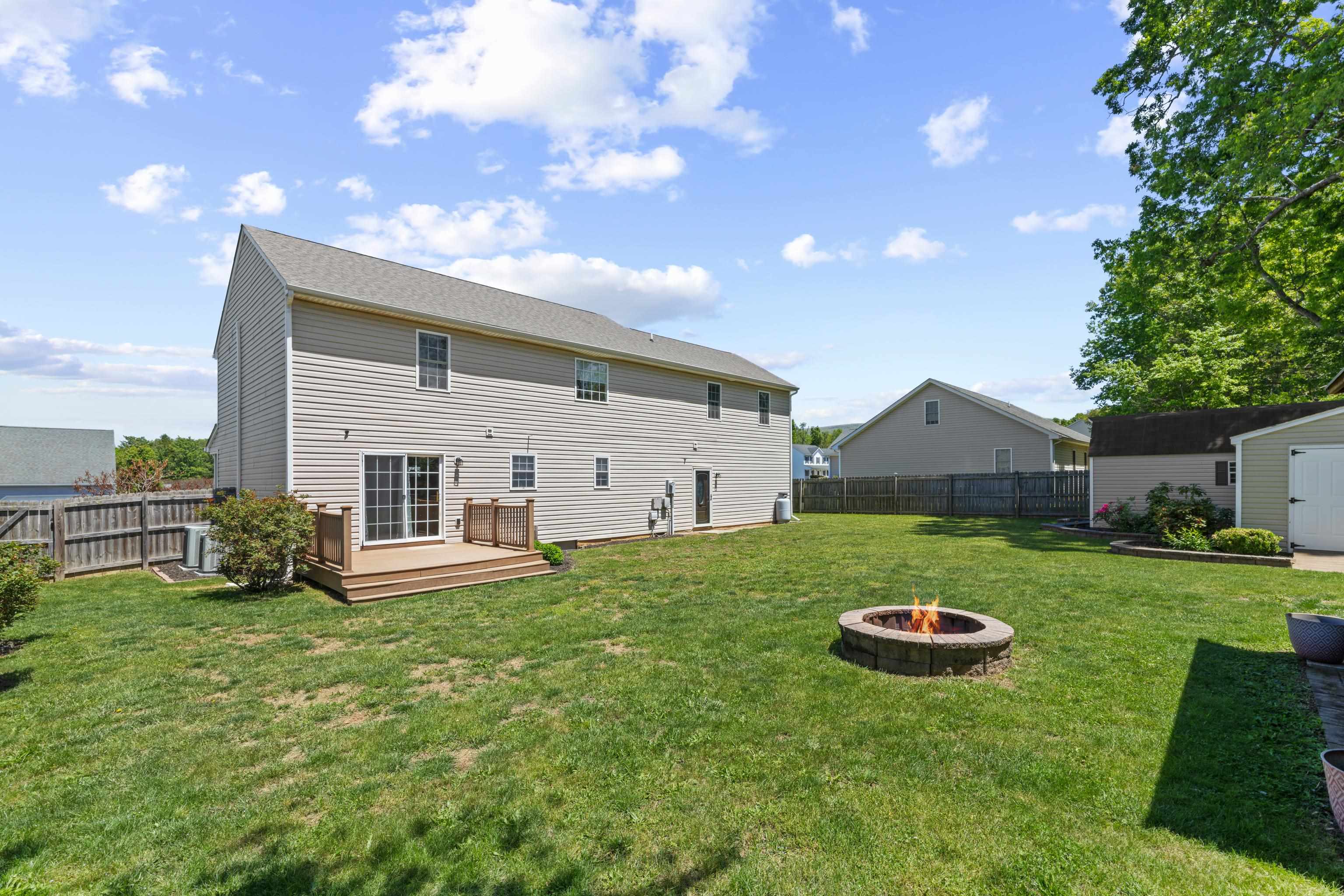 21 LADY SLIPPER DR, WAYNESBORO, Virginia 22980, 4 Bedrooms Bedrooms, ,2 BathroomsBathrooms,Residential,21 LADY SLIPPER DR,677171 MLS # 677171