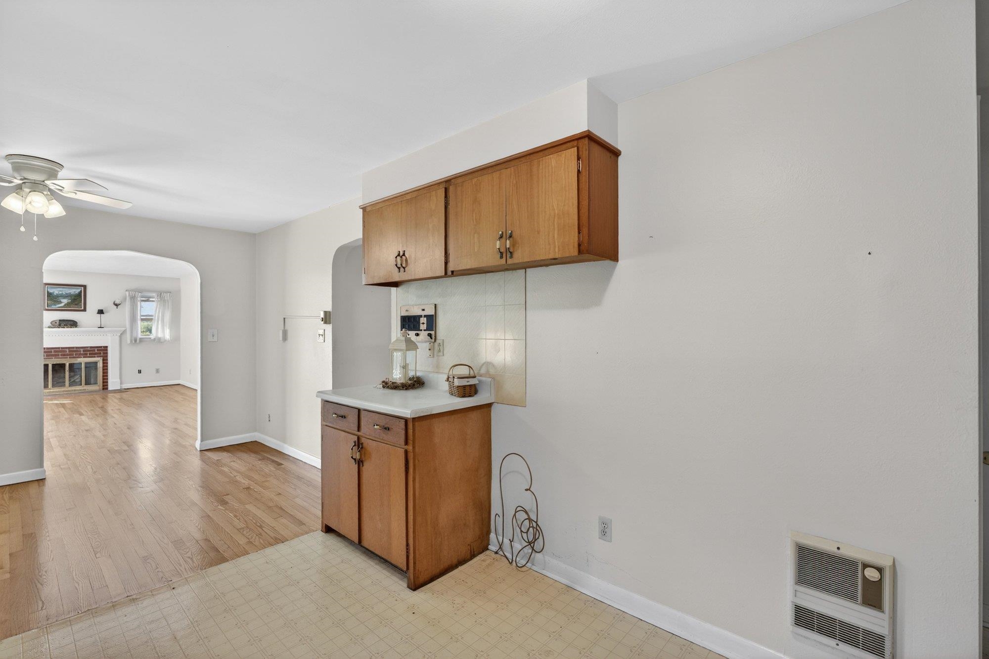 17421 SPOTSWOOD TRL, ELKTON, Virginia 22827, 3 Bedrooms Bedrooms, ,2 BathroomsBathrooms,Residential,17421 SPOTSWOOD TRL,677172 MLS # 677172
