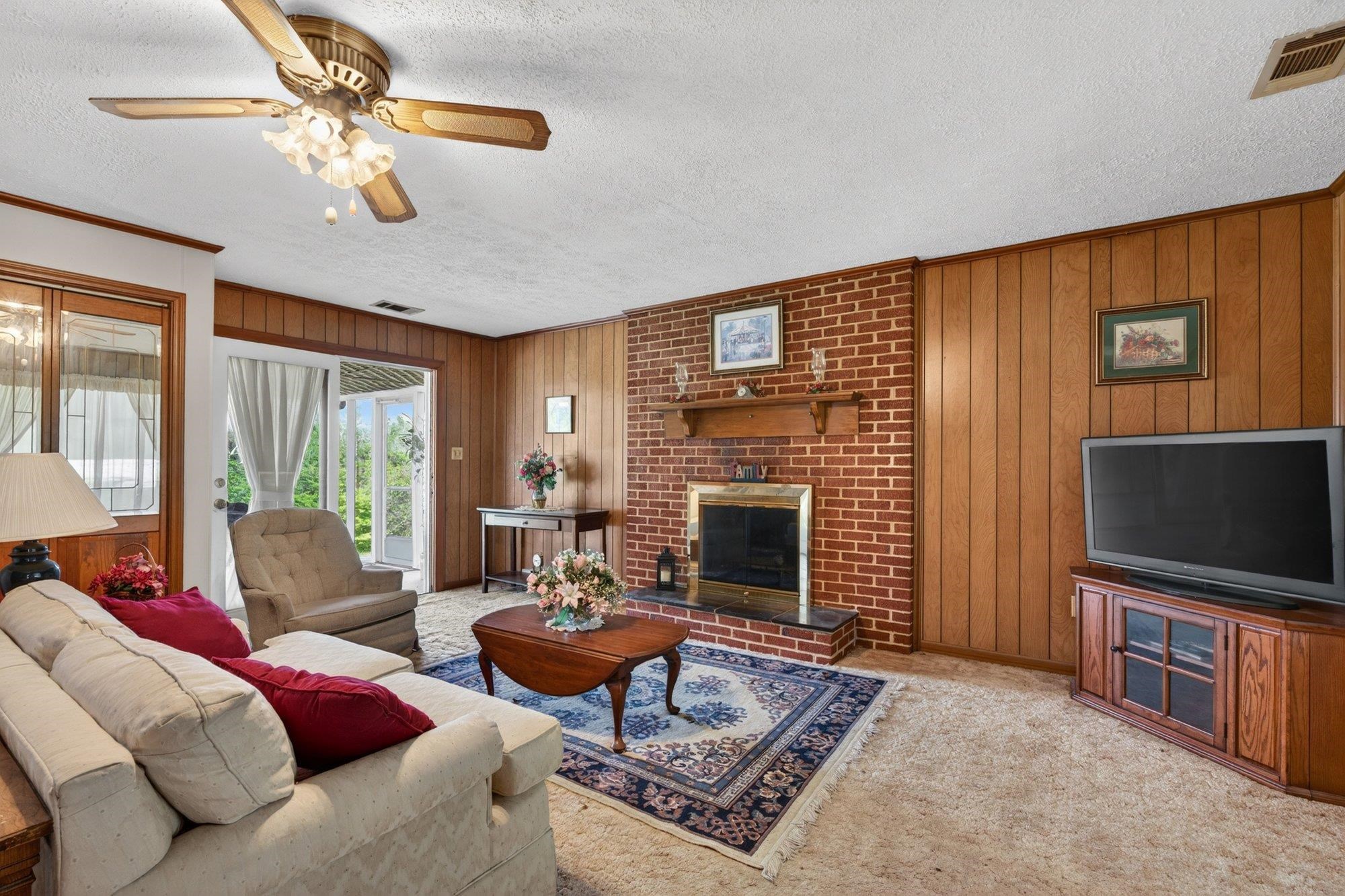 17421 SPOTSWOOD TRL, ELKTON, Virginia 22827, 3 Bedrooms Bedrooms, ,2 BathroomsBathrooms,Residential,17421 SPOTSWOOD TRL,677172 MLS # 677172