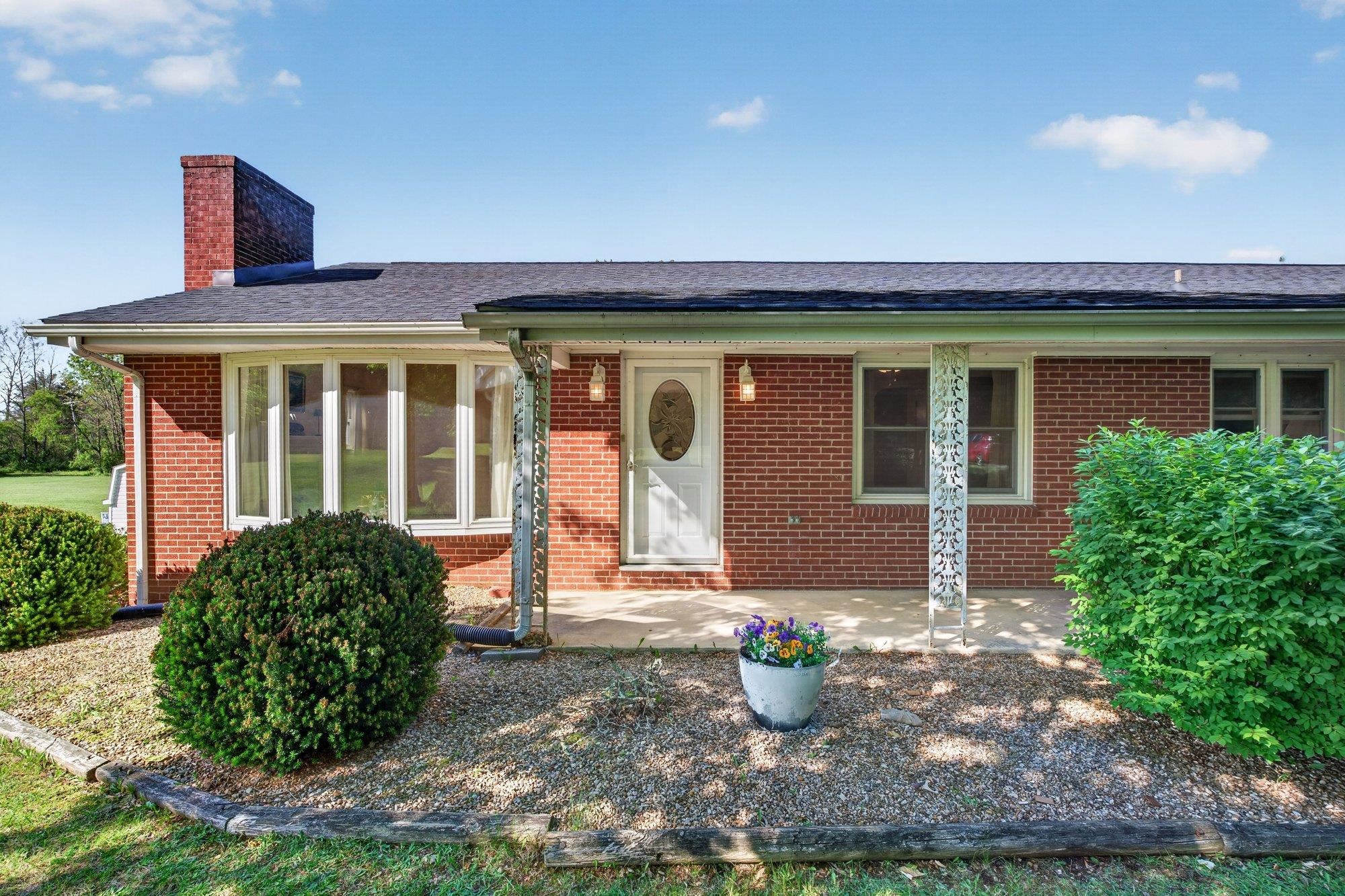 17421 SPOTSWOOD TRL, ELKTON, Virginia 22827, 3 Bedrooms Bedrooms, ,2 BathroomsBathrooms,Residential,17421 SPOTSWOOD TRL,677172 MLS # 677172