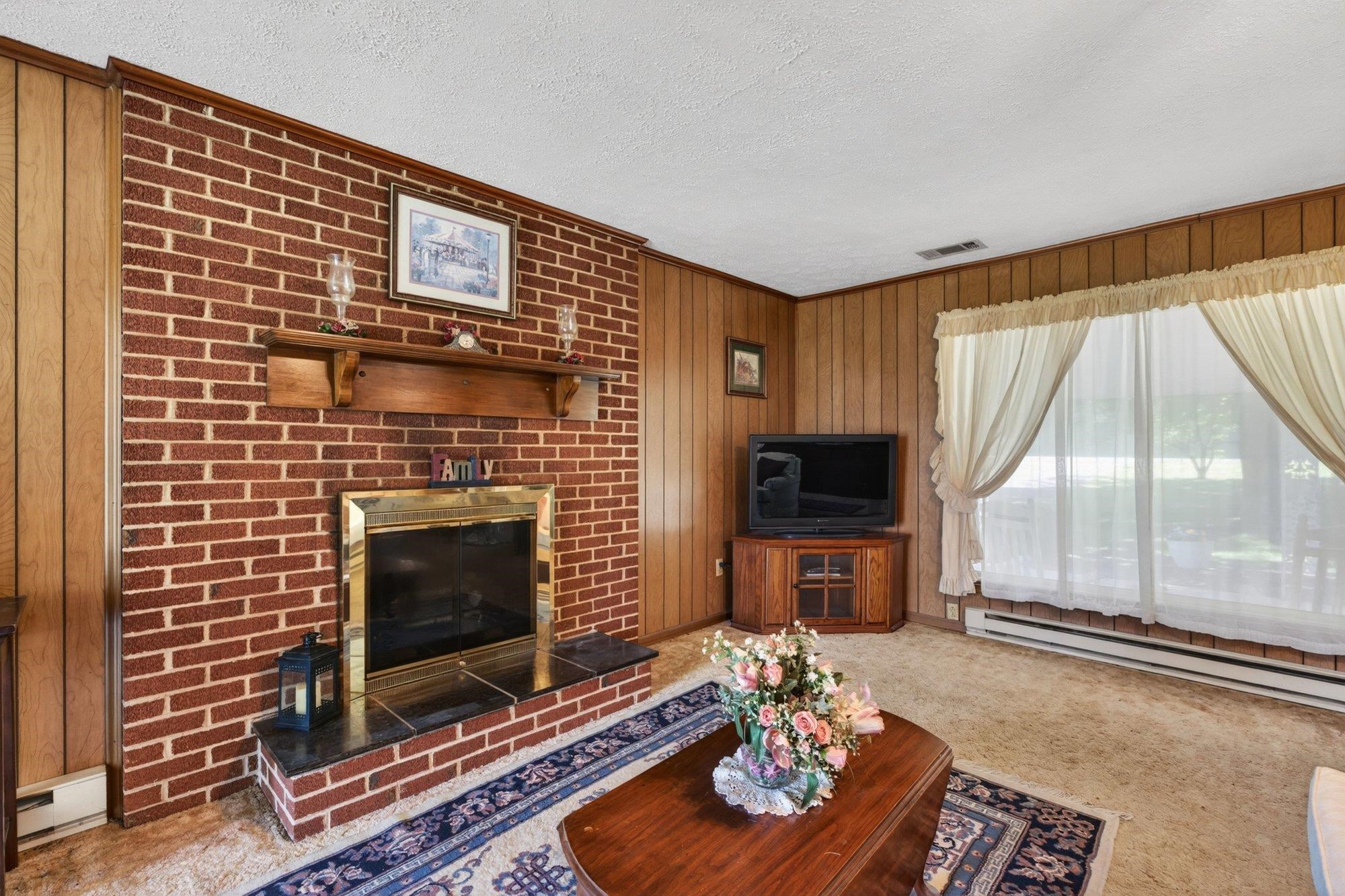 17421 SPOTSWOOD TRL, ELKTON, Virginia 22827, 3 Bedrooms Bedrooms, ,2 BathroomsBathrooms,Residential,17421 SPOTSWOOD TRL,677172 MLS # 677172