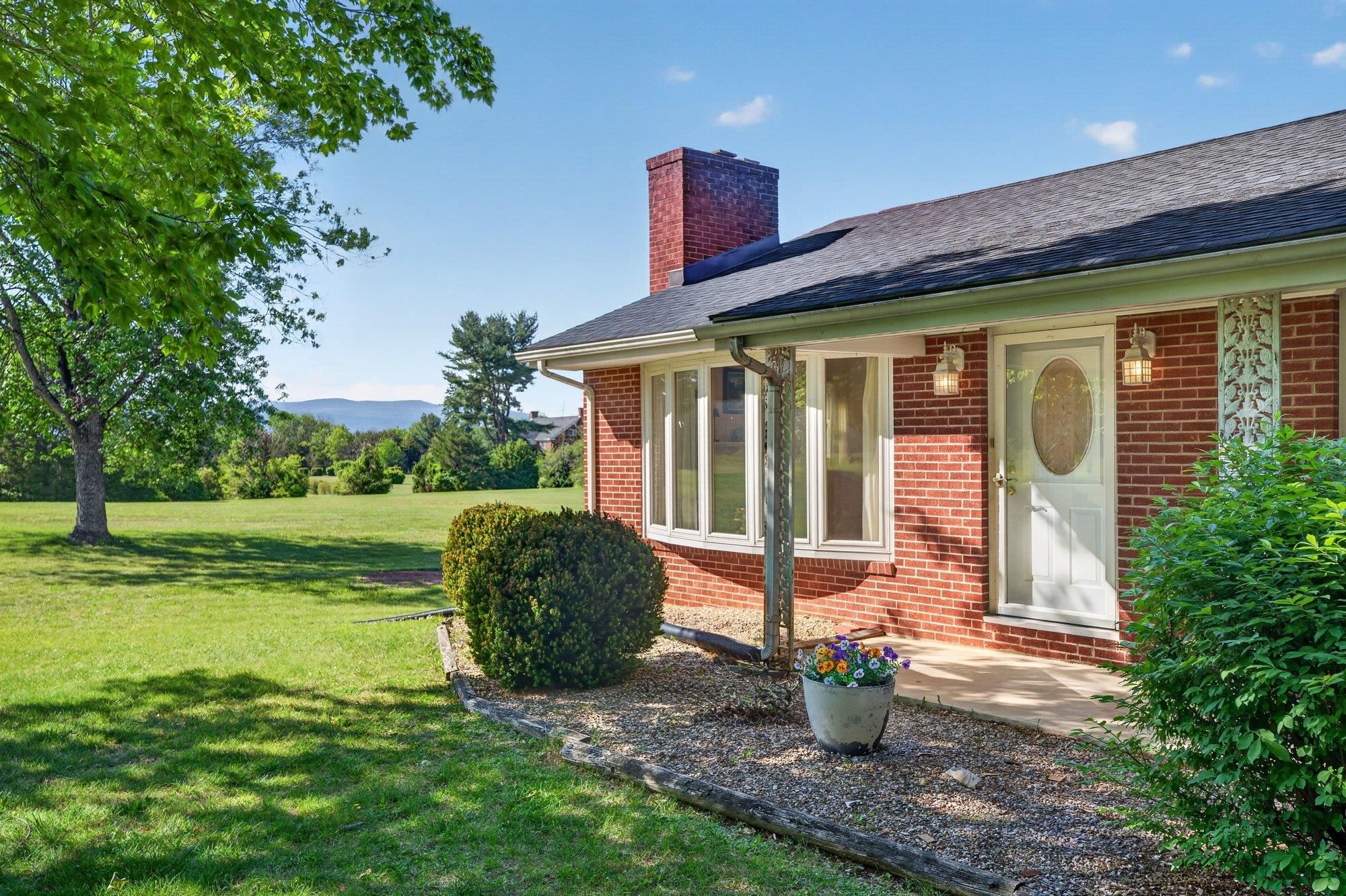 17421 SPOTSWOOD TRL, ELKTON, Virginia 22827, 3 Bedrooms Bedrooms, ,2 BathroomsBathrooms,Residential,17421 SPOTSWOOD TRL,677172 MLS # 677172